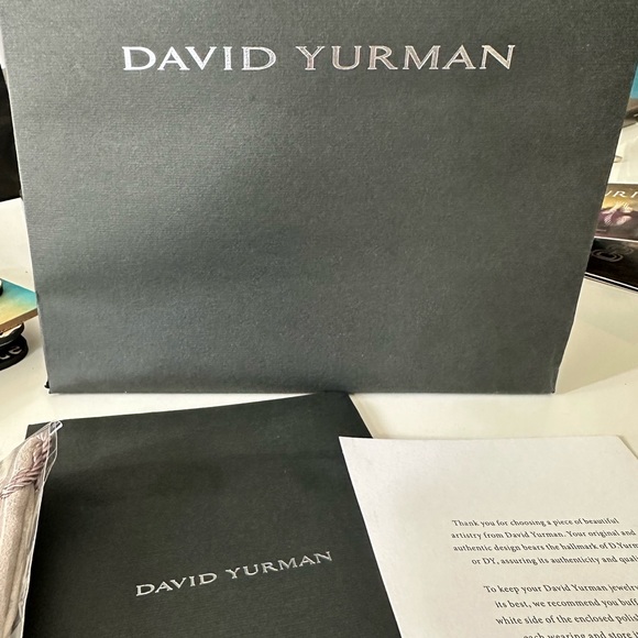 Authentic David Yurman crossover ring with pave diamonds - Picture 4 of 12